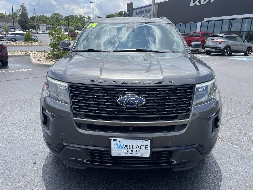 2019 Ford Explorer — side profile view