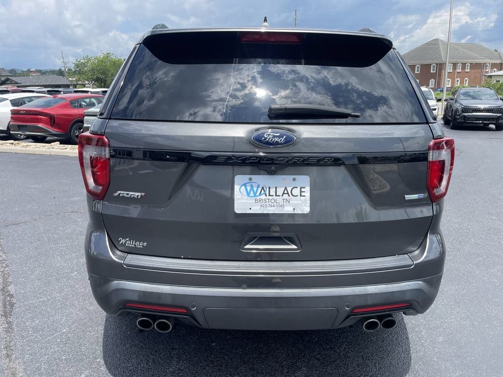 2019 Ford Explorer — detail view