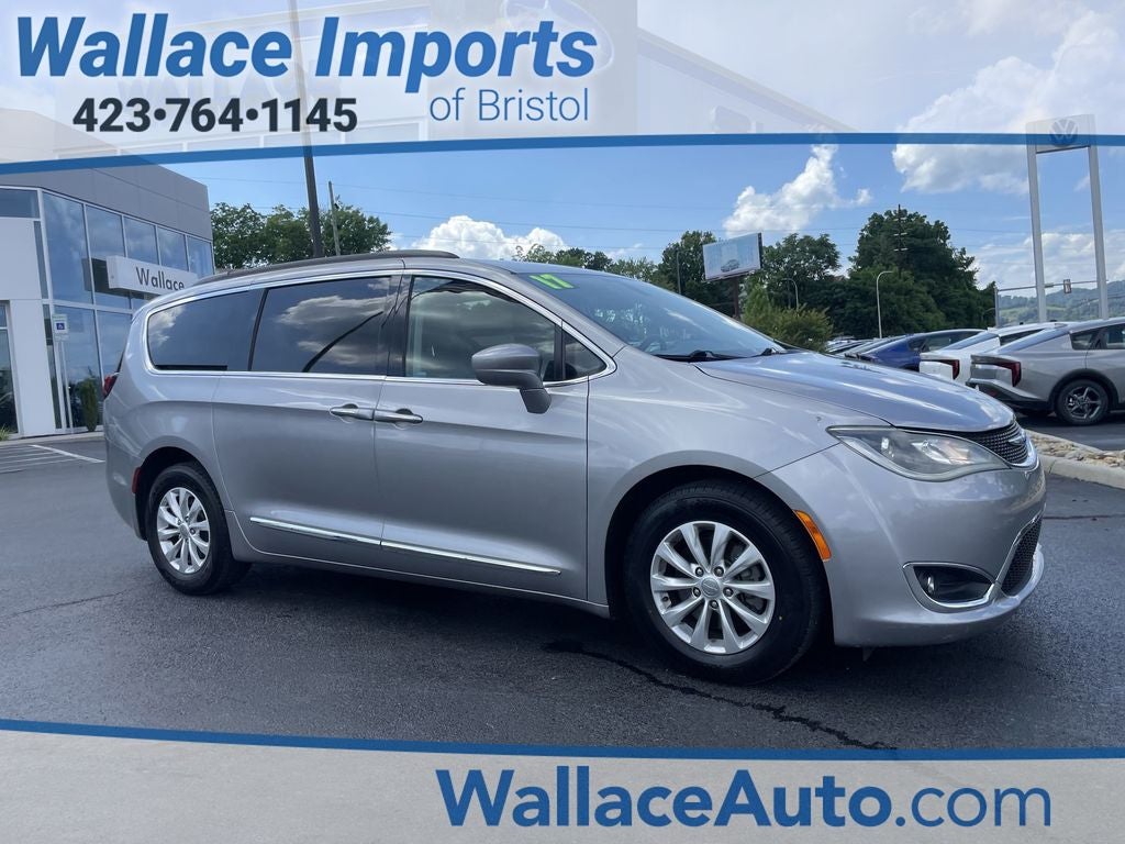 2017 Chrysler Pacifica Touring L in Billet Silver Metallic Clearcoat — front three-quarter view