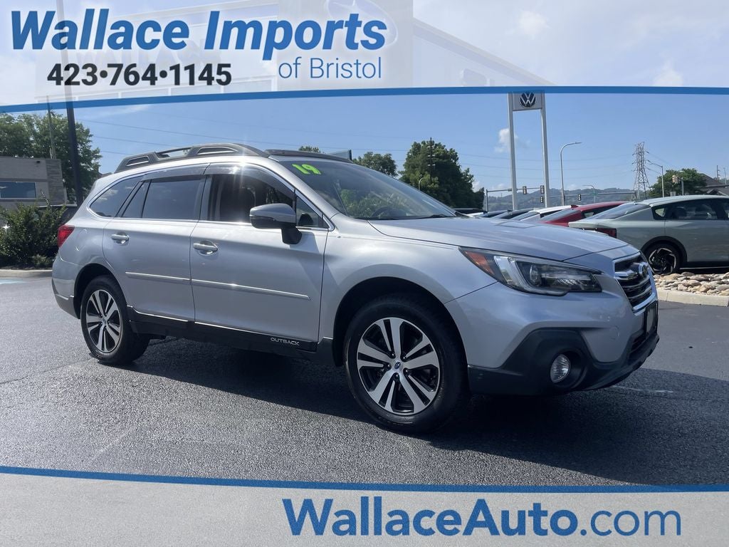 2019 Subaru Outback 2.5i Limited in Ice Silver Metallic — front three-quarter view