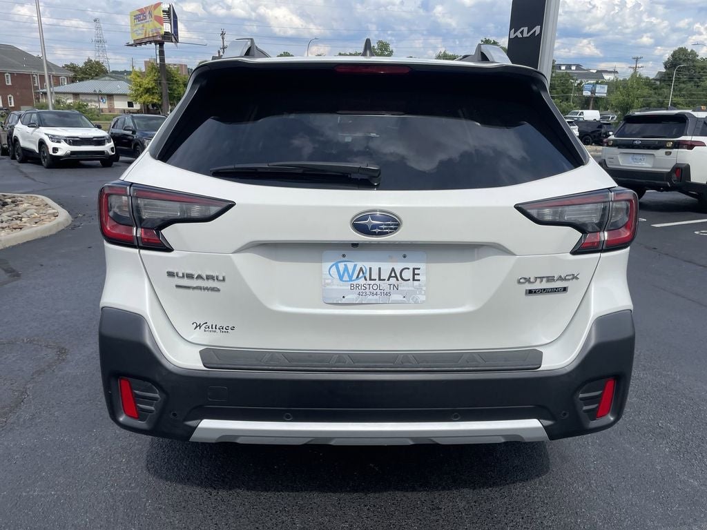 2020 Subaru Outback — detail view