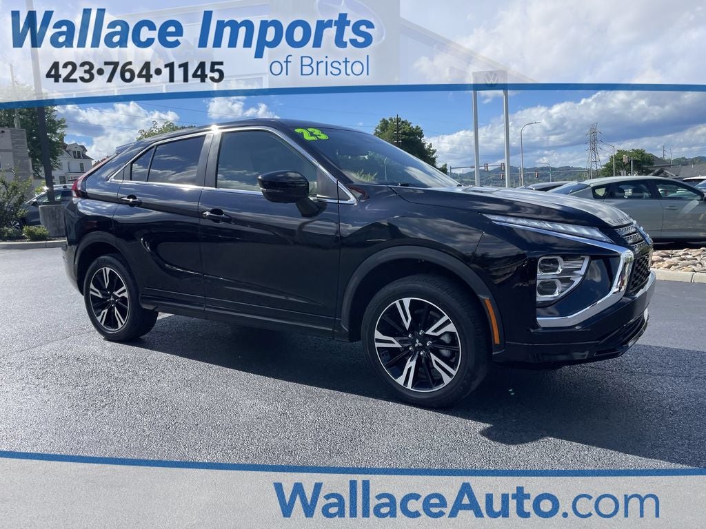 2023 Mitsubishi Eclipse Cross Base in Black — front three-quarter view